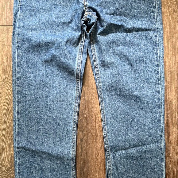 George Jeans - Picture 4 of 13